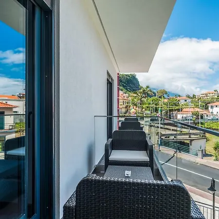 公寓 Enxurros House 蓬塔德尔加达