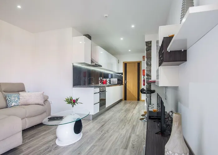 Enxurros House * 폰타델가다