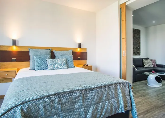 아파트 Enxurros House *